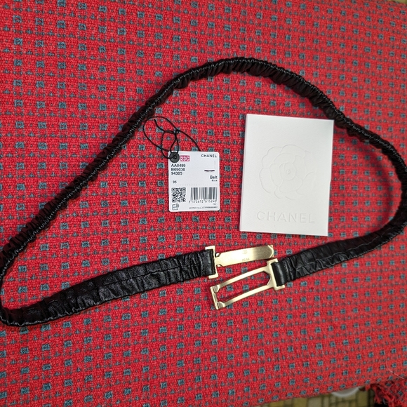 Chanel leather belt - Picture 4 of 5